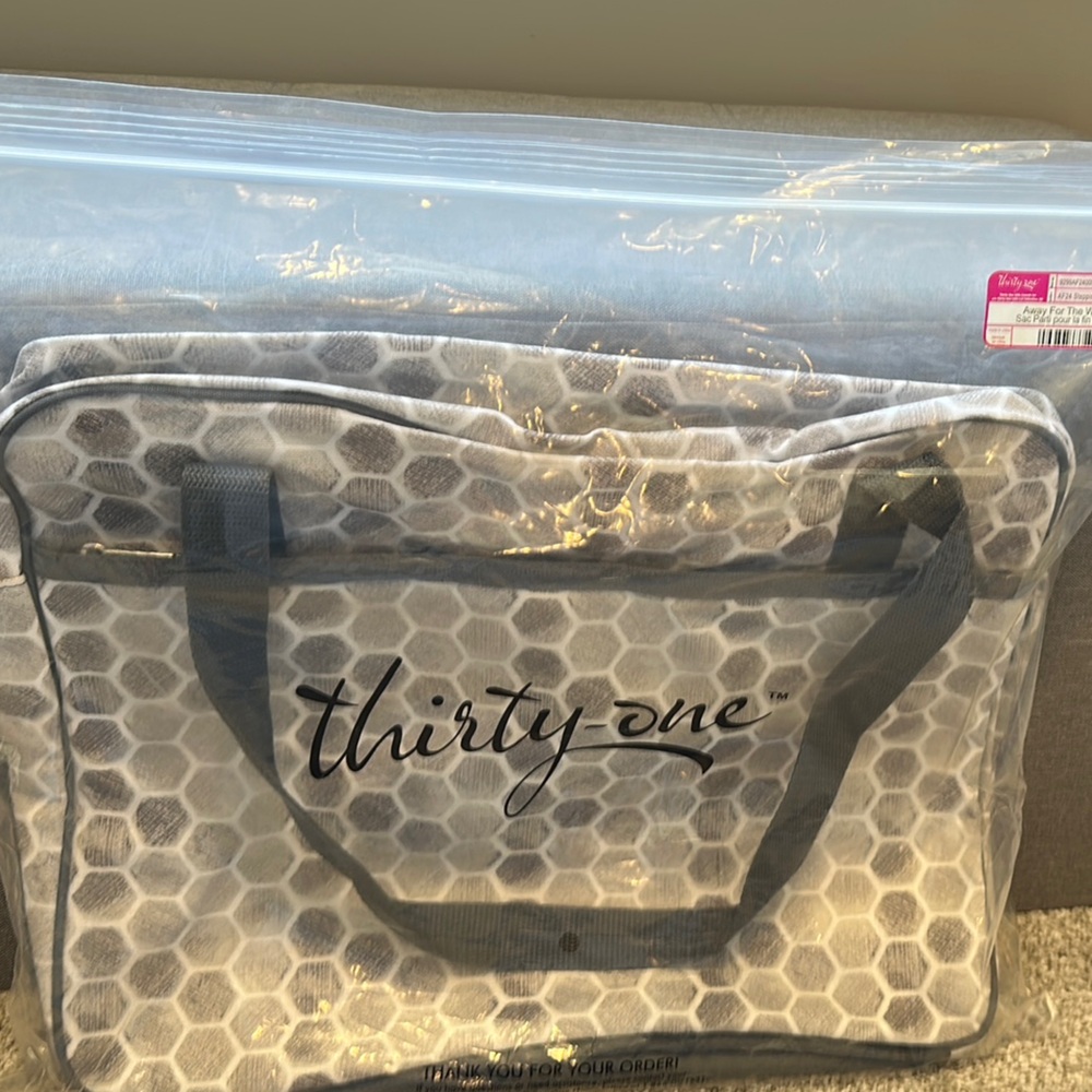 Thirty-One Gray Hexagon Tote Bag